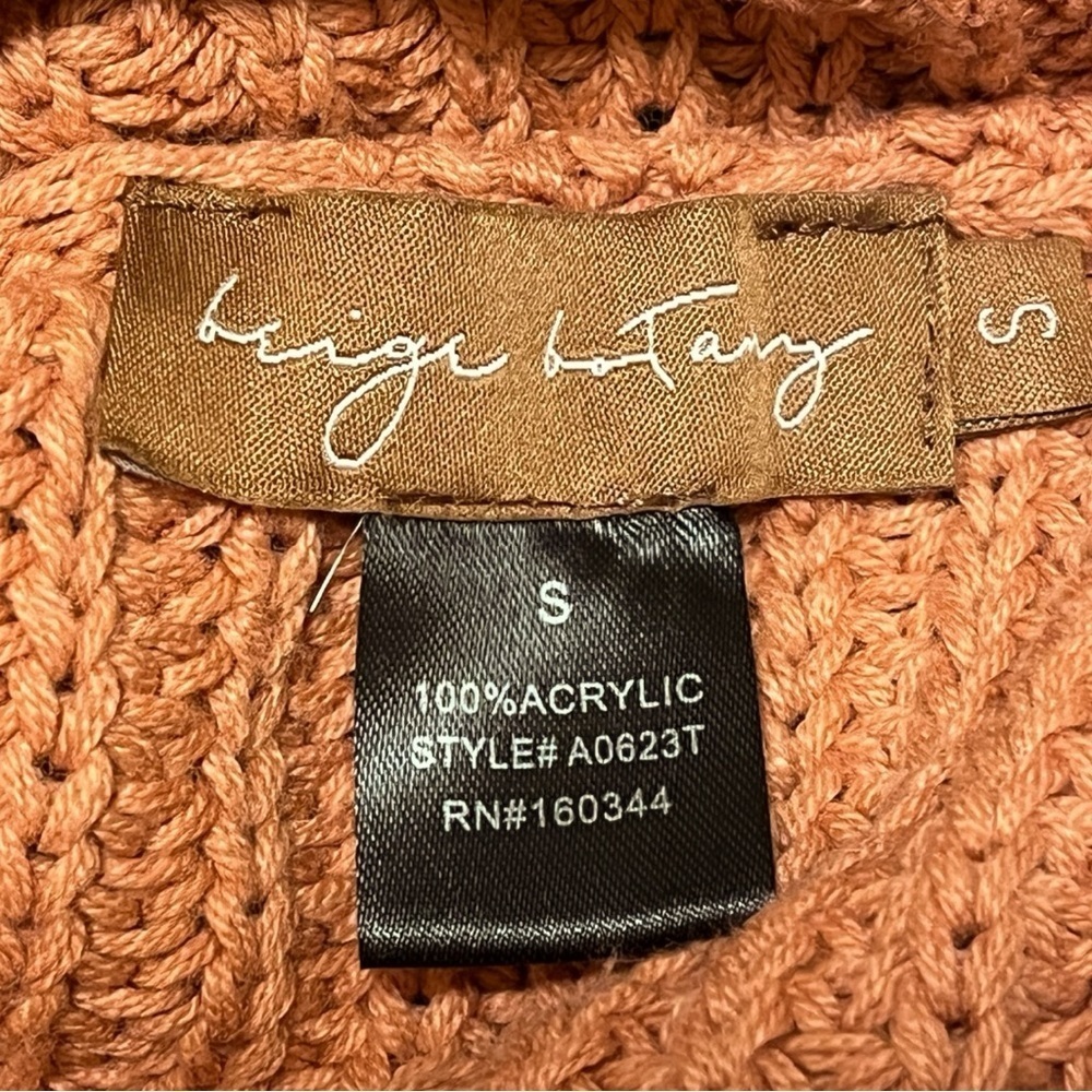 Beige and Botany Knit Crop Top - Picture 3 of 8